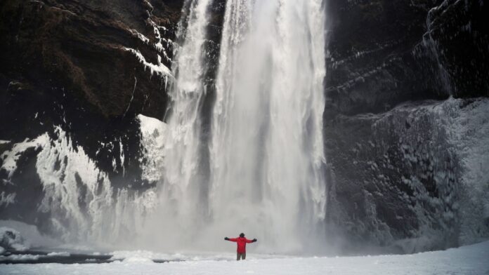 screaming out in iceland